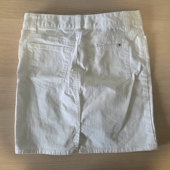 Tommy Hilfiger white denim jean skirt - Picture 2 of 3